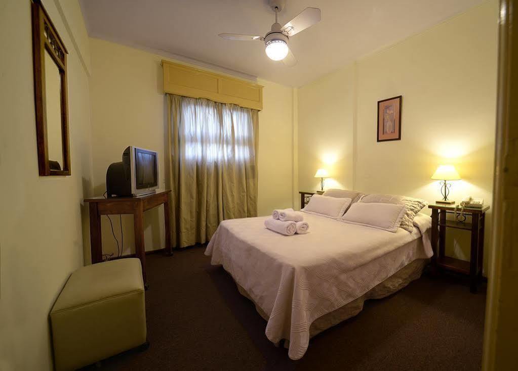 מנדוזה Hotel Ariosto מראה חיצוני תמונה